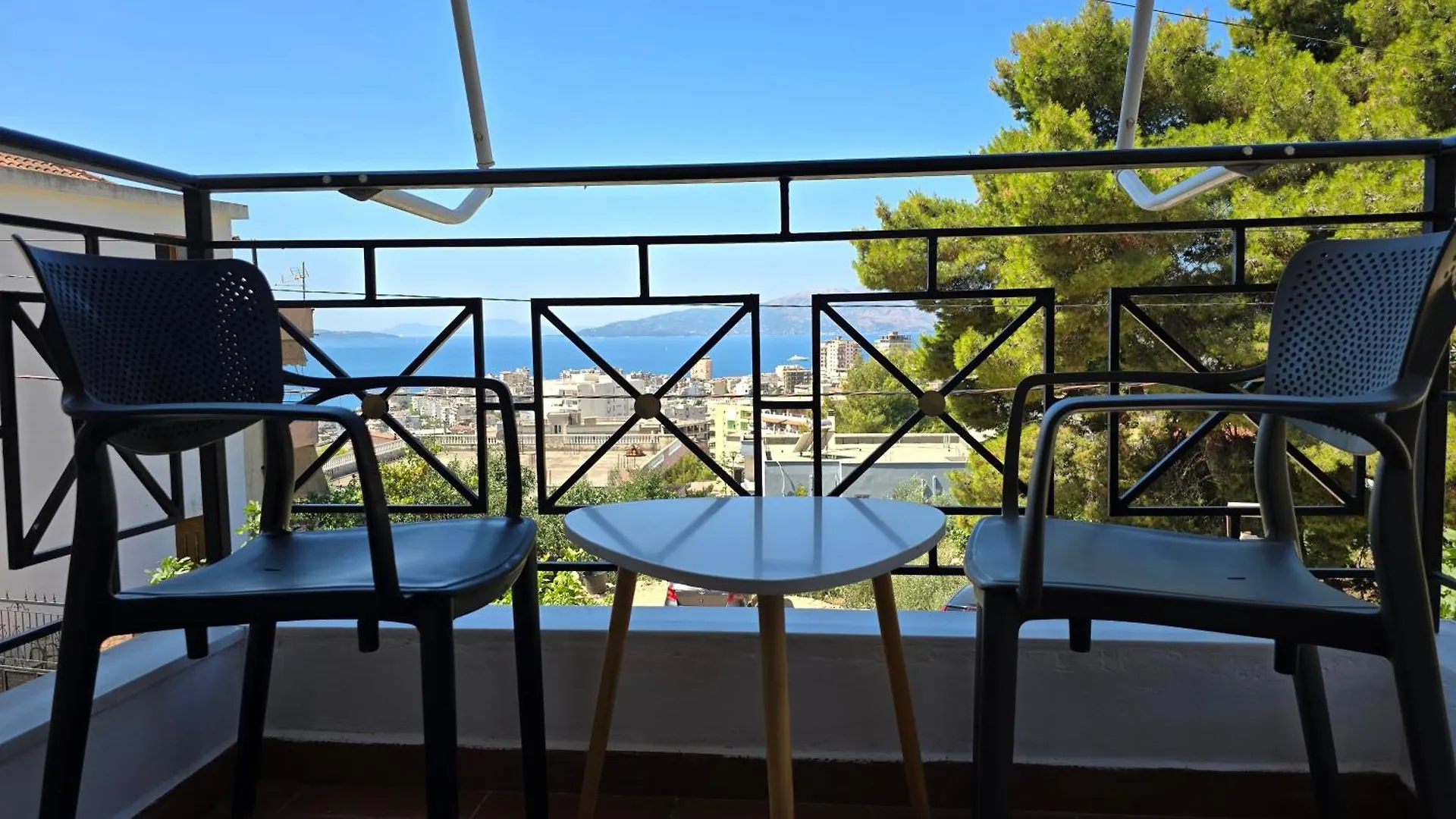 Apartment Lovely 1-Bedroom Rental Unit With Free Parking On Premises Sarande