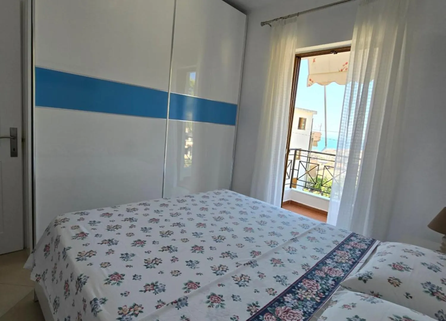Lovely 1-Bedroom Rental Unit With Free Parking On Premises Sarande